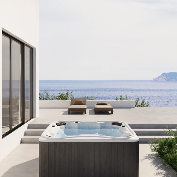 Minipiscina Spa idromassaggio da esterno 210x210xH90 cm Thermae Colacril ambiente per arredo giardino – Tuttidea