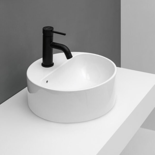 Lavabo da appoggio 35×35 cm in ceramica Collezione Normal 02S AXA per arredo bagno – Tuttidea