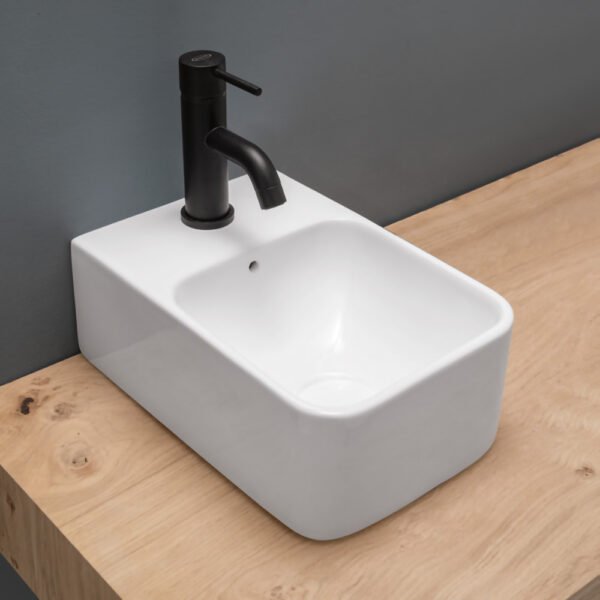 Lavabo da appoggio o sospeso in ceramica Collezione Normal 01C-02C-NET AXA per arredo bagno – Tuttidea