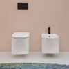 Vaso e bidet sospesi in ceramica Collezione DP AXA, immagine principale, arredo bagno – Tuttidea