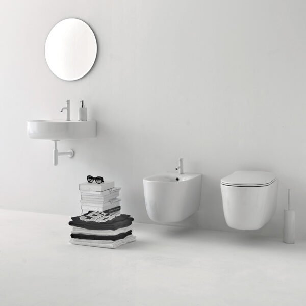 WC e bidet sospesi con lavabo in ceramica Nolita Kerasan per arredo bagno – Tuttidea