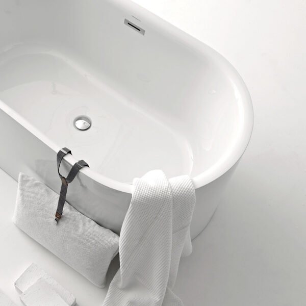 Dettaglio vasca freestanding 145×78 cm Nolita Kerasan per arredo bagno – Tuttidea