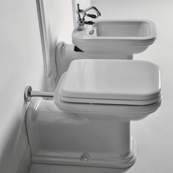 WC in ceramica e bidet a terra prolungati Waldorf Kerasan vista 1 per arredo bagno – Tuttidea