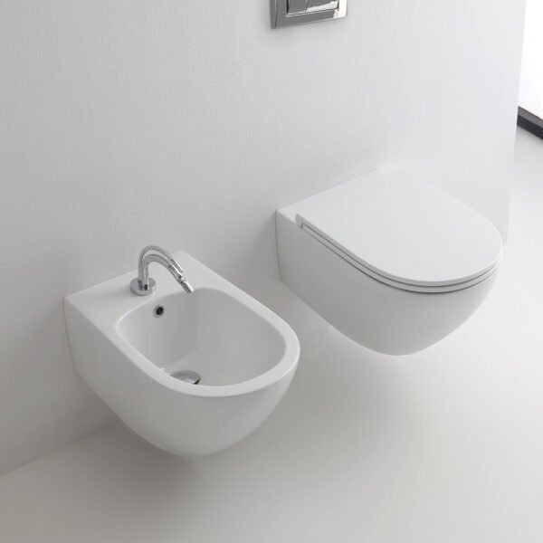 WC e bidet sospesi in ceramica Aquatech Kerasan per arredo bagno – Tuttidea