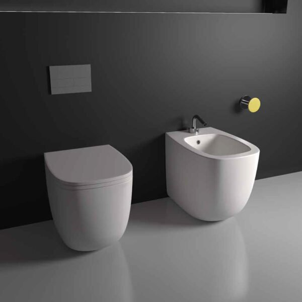 WC e bidet a terra Lola Galassia, vista principale in ceramica per arredo bagno – Tuttidea