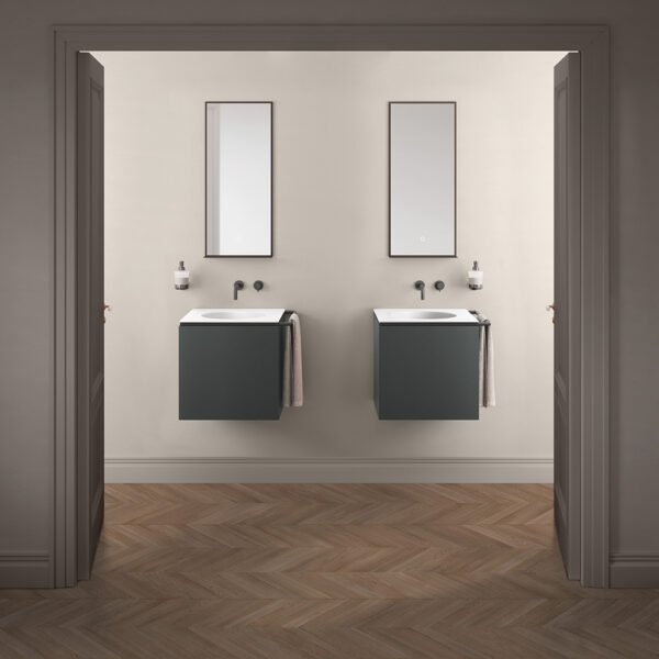 Lavabi in ceramica con mobile Cubo sospeso 20.20 composizione 8 della collezione Acquaceramica Colavene per arredo bagno – Tuttidea