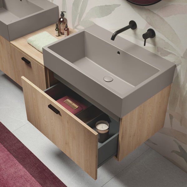 Mobile bagno completo sospeso con lavabi in ceramica Collezione Volant 5 Acquaceramica Colavene, vista alternativa, per arredo bagno e arredo lavanderia – Tuttidea
