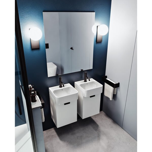 Composizione con mobile bagno e lavabo in ceramica Mini Lavabi Acquaceramica Colavene in ambiente di arredo bagno – Tuttidea
