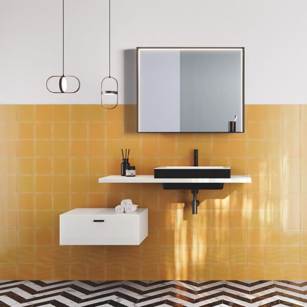Mobile bagno sospeso con cassetto Collezione Alaqua 2 Acquaceramica Colavene, ambientazione, per arredo bagno e arredo lavanderia – Tuttidea
