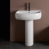 Lavabo su colonna in ceramica Collezione Avani AXA per arredo bagno – Tuttidea