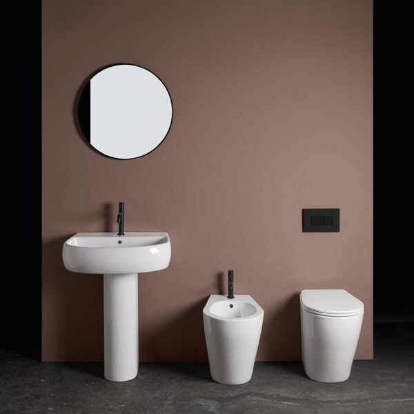 Wc e Bidet a terra con lavabo su colonna in ceramica Collezione Avani AXA per arredo bagno – Tuttidea