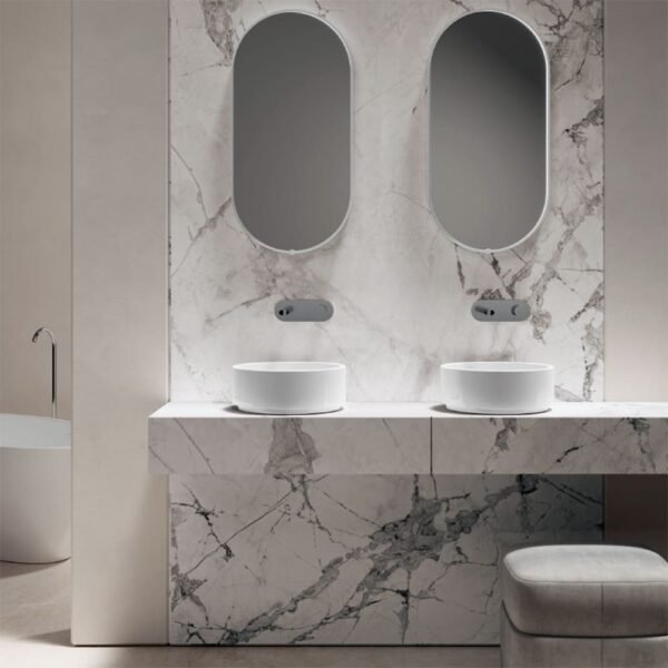 Lavabo da appoggio in ceramica Collezione Oke Kerasan in ambientazione bagno – Tuttidea
