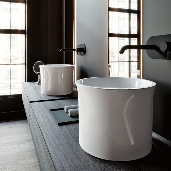 Lavabo da appoggio in ceramica mezzo freestanding Collezione The New Yorker Kerasan per arredo bagno – Tuttidea