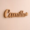 Scritta decorativa a parete CAMILLA in Legno, Forex o Alluminio Dibond Telligraf