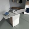 Base mobile movibile con asse da stiro 45x50xH90 cm Colavene in ambientazione arredo lavanderia – Tuttidea
