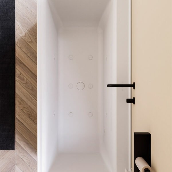 Vasca da bagno idromassaggio angolare 170x80 cm Montecatini Idro Colacril, vista dall’alto per arredo bagno – Tuttidea